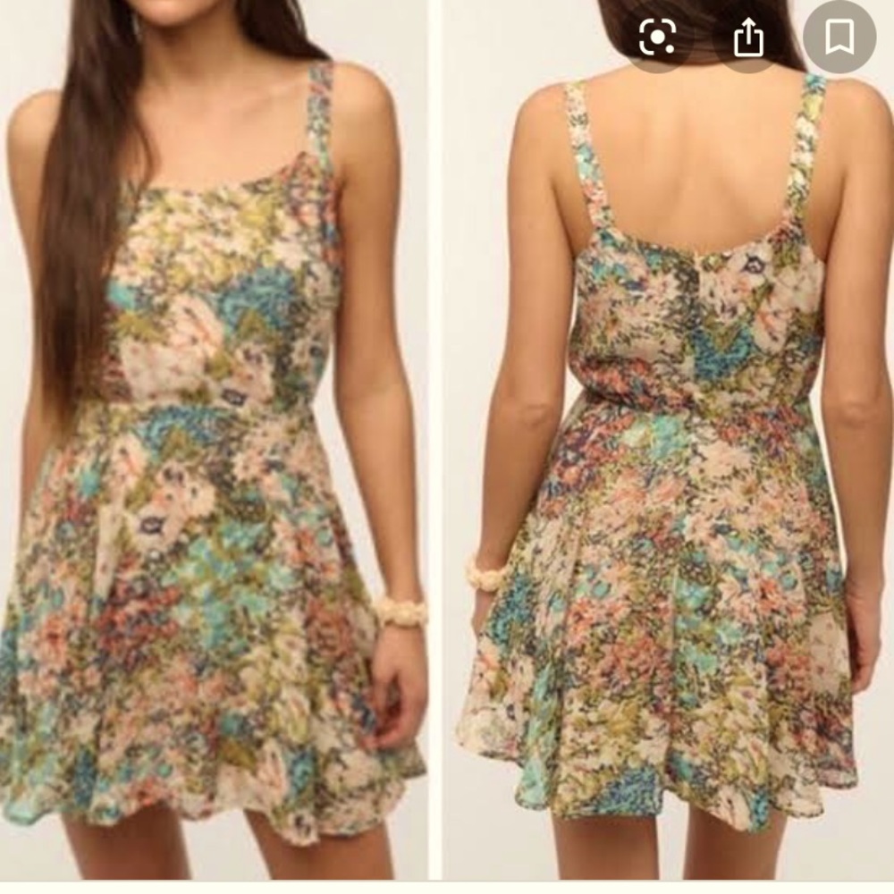 Urban Outfitters Floral Chiffon Short Summer Dress Size Small